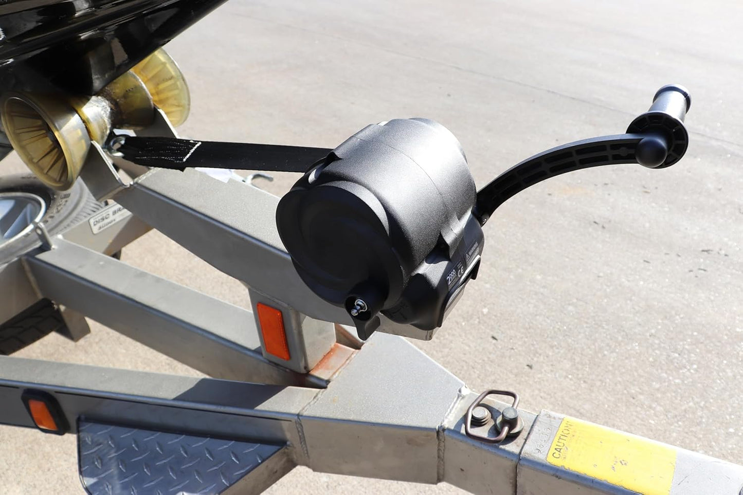Powerwinch Premier Series 2000 Trailer Winch, Manual Winch for Boat Trailers, 2000 lb Load Capacity
