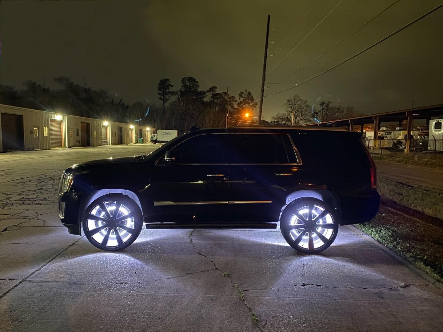 17.5' Double Row Pure Cold White Solid Color x4PCS Wheel Rim Lights, Dual LEDs, Bluetooth, Pulse, Flash