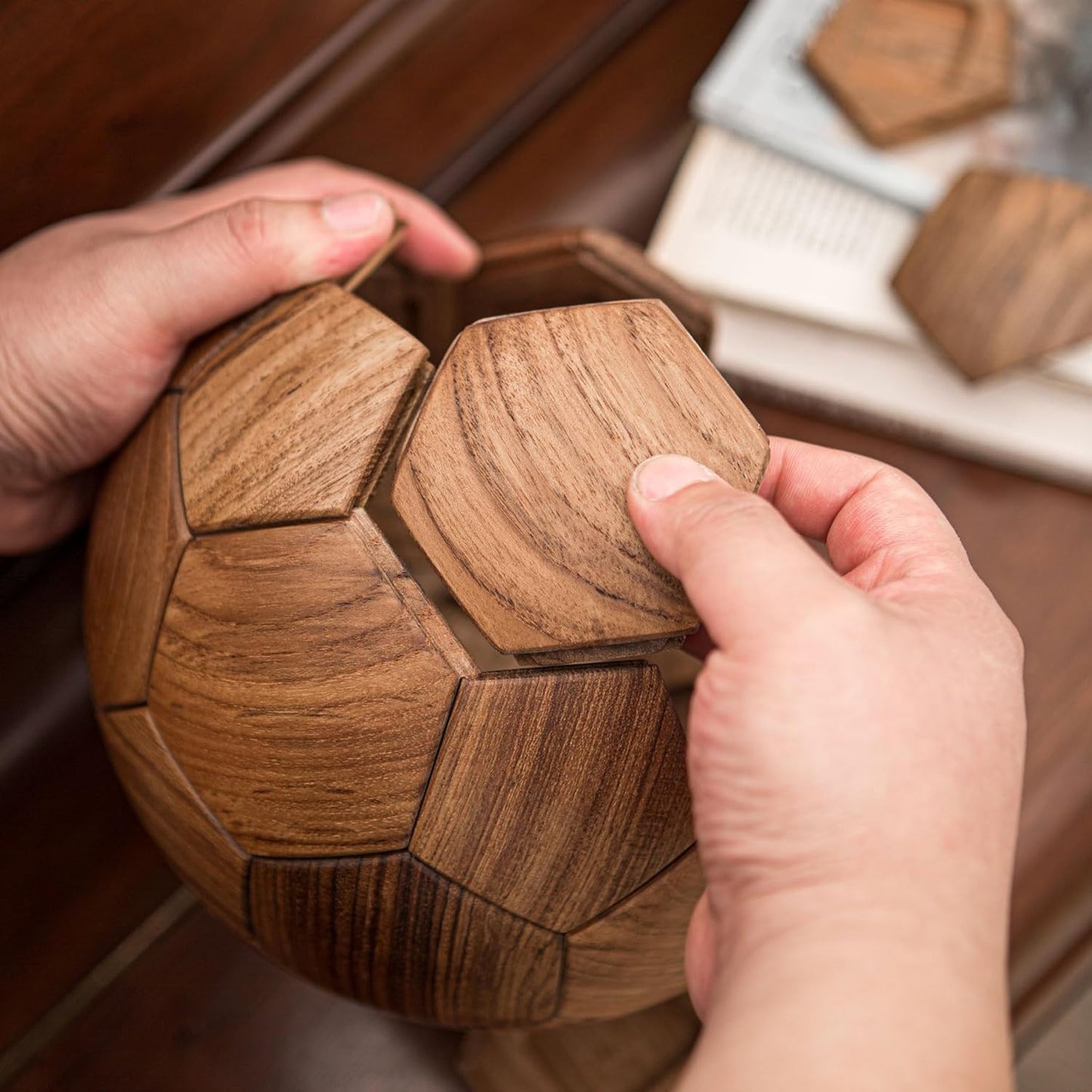 3D Wooden Soccer Puzzle, Handmade Luban Lock DIY Football Puzzle Gift for Kids, World Cup Souvenirs