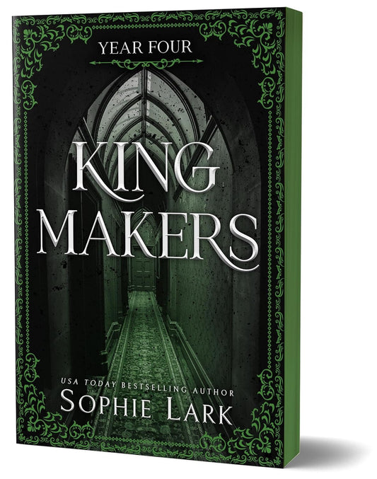 Kingmakers: Year Four (Deluxe Edition) (Kingmakers, 4)