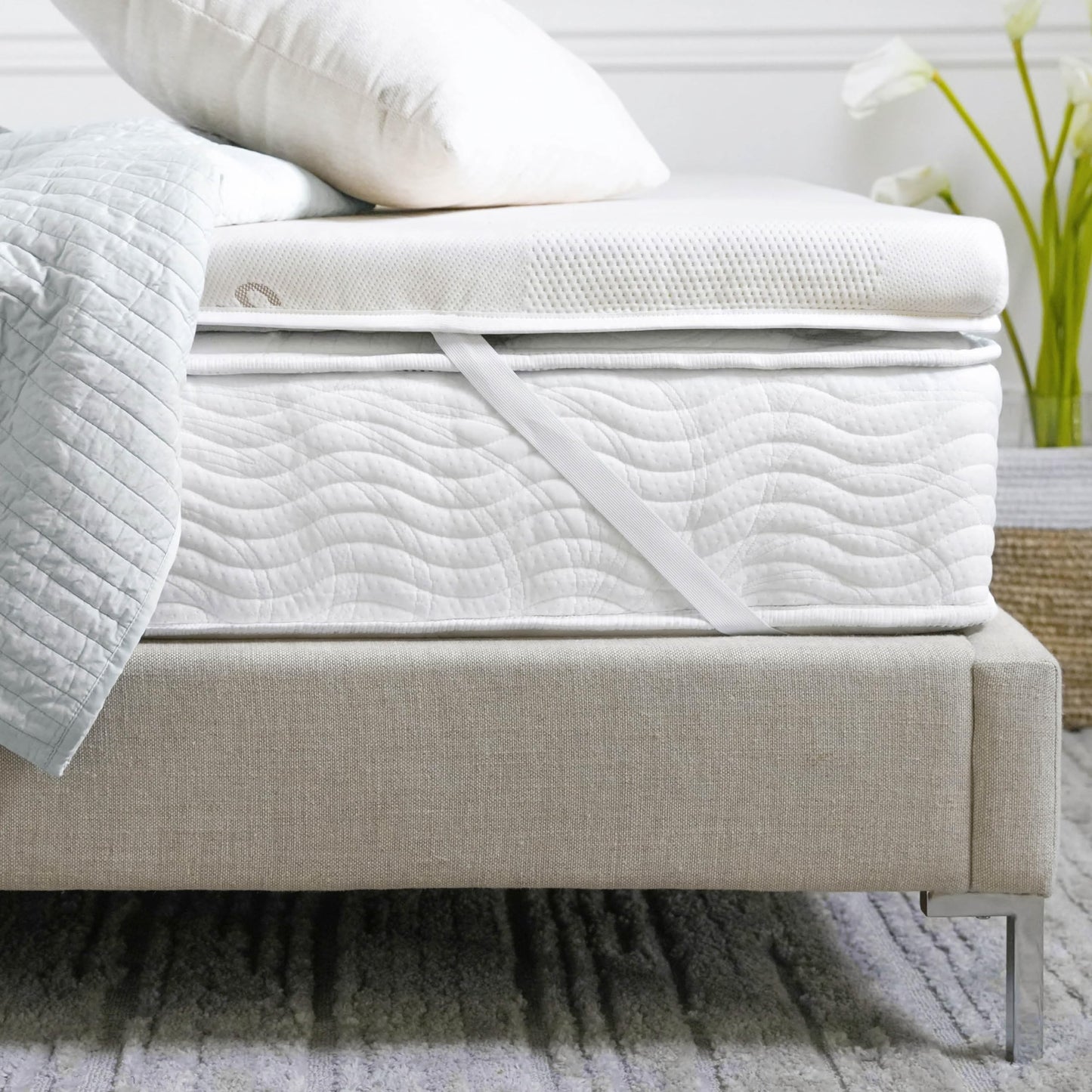 Saatva High-Density Foam Mattress Topper - 1.5” Layer of High-Density Foam - Contouring Comfort with Medium Firmness - Cal King California King High Density Foam