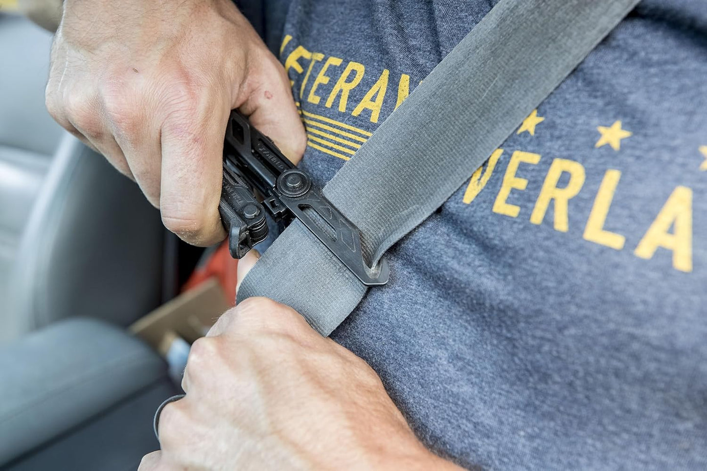Gerber Gear Center Drive Rescue - Multitool Knife with Pliers, Strippers &amp; Strap Cutter - Portable EDC Tactical Gear for Camping &amp; Outdoor -