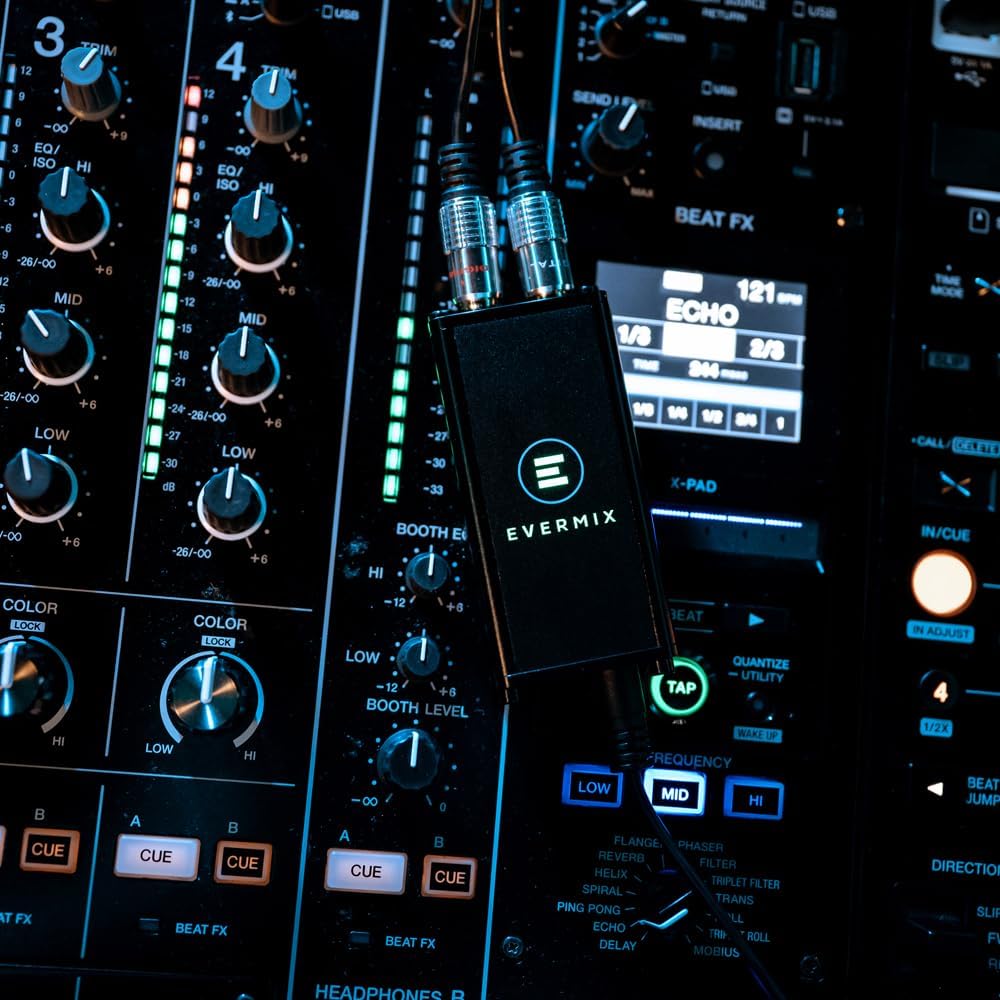 Portable DJ Audio Interface for Recording & Livestreaming (iOS & Android Compatible)