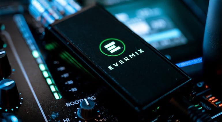 Portable DJ Audio Interface for Recording & Livestreaming (iOS & Android Compatible)