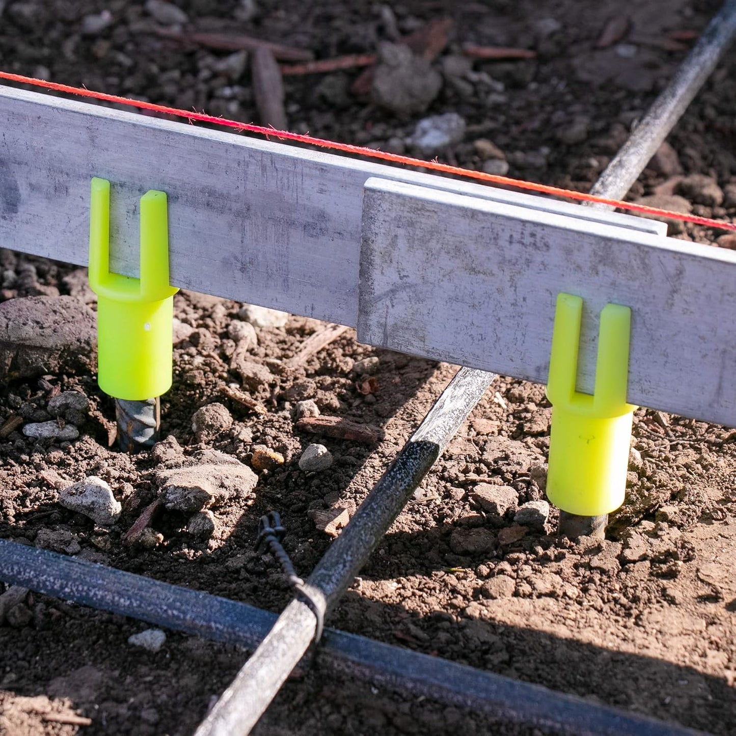 Spin Screed 500 Yellow Plastic Chairs, 500 Count, Drive Tool Included, Concrete, SPN500YPC