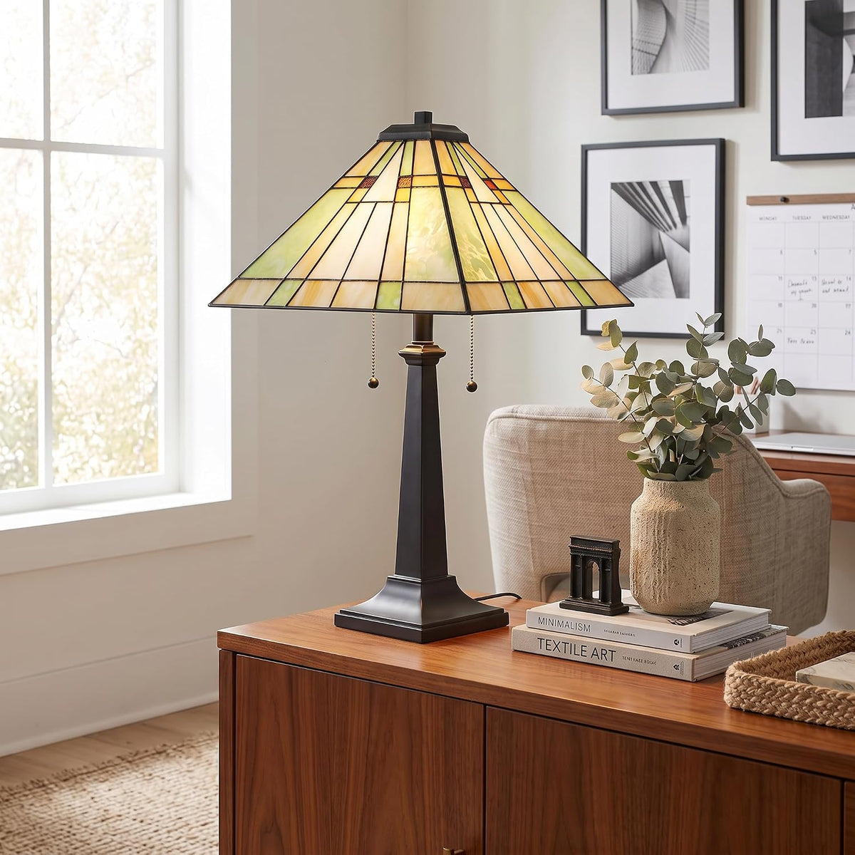 Quoizel Springfield 25" Matte Black Tiffany-Style Table Lamp